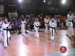 
<a style='margin-left: 5px;' class='btn btn-xs btn-social btn-facebook' href='https://www.facebook.com/sharer/sharer.php?u=https://boladovale.com.br/imgs/800-800-90/conteudo/fotos/1381/img4144.jpg' rel='popup' data-width='500' data-height='400'><i class='fa fa-facebook'></i>Compartilhar <span class='hidden-xs'>no Facebook</span>
</a> 
<a class='btn btn-default btn-xs' target='_blank' href='imgs/800-800-90/conteudo/fotos/1381/img4144.jpg'>
<span class='glyphicon glyphicon-cloud-download'></span> Salvar
</a> 
<span></span>