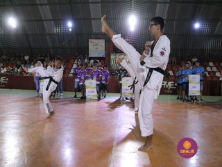 
<a style='margin-left: 5px;' class='btn btn-xs btn-social btn-facebook' href='https://www.facebook.com/sharer/sharer.php?u=https://boladovale.com.br/imgs/800-800-90/conteudo/fotos/1381/img4154.jpg' rel='popup' data-width='500' data-height='400'><i class='fa fa-facebook'></i>Compartilhar <span class='hidden-xs'>no Facebook</span>
</a> 
<a class='btn btn-default btn-xs' target='_blank' href='imgs/800-800-90/conteudo/fotos/1381/img4154.jpg'>
<span class='glyphicon glyphicon-cloud-download'></span> Salvar
</a> 
<span></span>