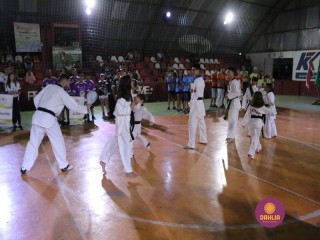 
<a style='margin-left: 5px;' class='btn btn-xs btn-social btn-facebook' href='https://www.facebook.com/sharer/sharer.php?u=https://boladovale.com.br/imgs/800-800-90/conteudo/fotos/1381/img4180.jpg' rel='popup' data-width='500' data-height='400'><i class='fa fa-facebook'></i>Compartilhar <span class='hidden-xs'>no Facebook</span>
</a> 
<a class='btn btn-default btn-xs' target='_blank' href='imgs/800-800-90/conteudo/fotos/1381/img4180.jpg'>
<span class='glyphicon glyphicon-cloud-download'></span> Salvar
</a> 
<span></span>