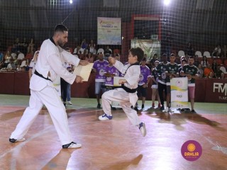 
<a style='margin-left: 5px;' class='btn btn-xs btn-social btn-facebook' href='https://www.facebook.com/sharer/sharer.php?u=https://boladovale.com.br/imgs/800-800-90/conteudo/fotos/1381/img4209.jpg' rel='popup' data-width='500' data-height='400'><i class='fa fa-facebook'></i>Compartilhar <span class='hidden-xs'>no Facebook</span>
</a> 
<a class='btn btn-default btn-xs' target='_blank' href='imgs/800-800-90/conteudo/fotos/1381/img4209.jpg'>
<span class='glyphicon glyphicon-cloud-download'></span> Salvar
</a> 
<span></span>