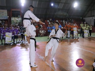 
<a style='margin-left: 5px;' class='btn btn-xs btn-social btn-facebook' href='https://www.facebook.com/sharer/sharer.php?u=https://boladovale.com.br/imgs/800-800-90/conteudo/fotos/1381/img4234.jpg' rel='popup' data-width='500' data-height='400'><i class='fa fa-facebook'></i>Compartilhar <span class='hidden-xs'>no Facebook</span>
</a> 
<a class='btn btn-default btn-xs' target='_blank' href='imgs/800-800-90/conteudo/fotos/1381/img4234.jpg'>
<span class='glyphicon glyphicon-cloud-download'></span> Salvar
</a> 
<span></span>