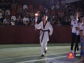 
<a style='margin-left: 5px;' class='btn btn-xs btn-social btn-facebook' href='https://www.facebook.com/sharer/sharer.php?u=https://boladovale.com.br/imgs/800-800-90/conteudo/fotos/1381/img4300.jpg' rel='popup' data-width='500' data-height='400'><i class='fa fa-facebook'></i>Compartilhar <span class='hidden-xs'>no Facebook</span>
</a> 
<a class='btn btn-default btn-xs' target='_blank' href='imgs/800-800-90/conteudo/fotos/1381/img4300.jpg'>
<span class='glyphicon glyphicon-cloud-download'></span> Salvar
</a> 
<span></span>