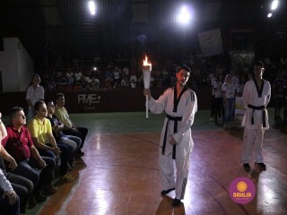 
<a style='margin-left: 5px;' class='btn btn-xs btn-social btn-facebook' href='https://www.facebook.com/sharer/sharer.php?u=https://boladovale.com.br/imgs/800-800-90/conteudo/fotos/1381/img4309.jpg' rel='popup' data-width='500' data-height='400'><i class='fa fa-facebook'></i>Compartilhar <span class='hidden-xs'>no Facebook</span>
</a> 
<a class='btn btn-default btn-xs' target='_blank' href='imgs/800-800-90/conteudo/fotos/1381/img4309.jpg'>
<span class='glyphicon glyphicon-cloud-download'></span> Salvar
</a> 
<span></span>