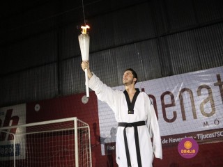 
<a style='margin-left: 5px;' class='btn btn-xs btn-social btn-facebook' href='https://www.facebook.com/sharer/sharer.php?u=https://boladovale.com.br/imgs/800-800-90/conteudo/fotos/1381/img4350.jpg' rel='popup' data-width='500' data-height='400'><i class='fa fa-facebook'></i>Compartilhar <span class='hidden-xs'>no Facebook</span>
</a> 
<a class='btn btn-default btn-xs' target='_blank' href='imgs/800-800-90/conteudo/fotos/1381/img4350.jpg'>
<span class='glyphicon glyphicon-cloud-download'></span> Salvar
</a> 
<span></span>