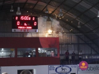 
<a style='margin-left: 5px;' class='btn btn-xs btn-social btn-facebook' href='https://www.facebook.com/sharer/sharer.php?u=https://boladovale.com.br/imgs/800-800-90/conteudo/fotos/1381/img4377.jpg' rel='popup' data-width='500' data-height='400'><i class='fa fa-facebook'></i>Compartilhar <span class='hidden-xs'>no Facebook</span>
</a> 
<a class='btn btn-default btn-xs' target='_blank' href='imgs/800-800-90/conteudo/fotos/1381/img4377.jpg'>
<span class='glyphicon glyphicon-cloud-download'></span> Salvar
</a> 
<span></span>