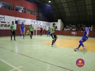 
<a style='margin-left: 5px;' class='btn btn-xs btn-social btn-facebook' href='https://www.facebook.com/sharer/sharer.php?u=https://boladovale.com.br/imgs/800-800-90/conteudo/fotos/1385/img4939.jpg' rel='popup' data-width='500' data-height='400'><i class='fa fa-facebook'></i>Compartilhar <span class='hidden-xs'>no Facebook</span>
</a> 
<a class='btn btn-default btn-xs' target='_blank' href='imgs/800-800-90/conteudo/fotos/1385/img4939.jpg'>
<span class='glyphicon glyphicon-cloud-download'></span> Salvar
</a> 
<span></span>