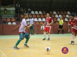 
<a style='margin-left: 5px;' class='btn btn-xs btn-social btn-facebook' href='https://www.facebook.com/sharer/sharer.php?u=https://boladovale.com.br/imgs/800-800-90/conteudo/fotos/1385/img4961.jpg' rel='popup' data-width='500' data-height='400'><i class='fa fa-facebook'></i>Compartilhar <span class='hidden-xs'>no Facebook</span>
</a> 
<a class='btn btn-default btn-xs' target='_blank' href='imgs/800-800-90/conteudo/fotos/1385/img4961.jpg'>
<span class='glyphicon glyphicon-cloud-download'></span> Salvar
</a> 
<span></span>