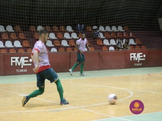 
<a style='margin-left: 5px;' class='btn btn-xs btn-social btn-facebook' href='https://www.facebook.com/sharer/sharer.php?u=https://boladovale.com.br/imgs/800-800-90/conteudo/fotos/1385/img4970.jpg' rel='popup' data-width='500' data-height='400'><i class='fa fa-facebook'></i>Compartilhar <span class='hidden-xs'>no Facebook</span>
</a> 
<a class='btn btn-default btn-xs' target='_blank' href='imgs/800-800-90/conteudo/fotos/1385/img4970.jpg'>
<span class='glyphicon glyphicon-cloud-download'></span> Salvar
</a> 
<span></span>