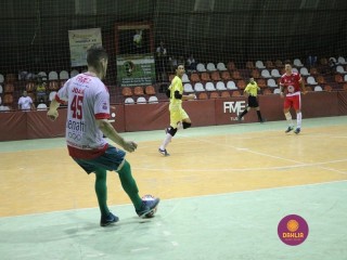 
<a style='margin-left: 5px;' class='btn btn-xs btn-social btn-facebook' href='https://www.facebook.com/sharer/sharer.php?u=https://boladovale.com.br/imgs/800-800-90/conteudo/fotos/1385/img4974.jpg' rel='popup' data-width='500' data-height='400'><i class='fa fa-facebook'></i>Compartilhar <span class='hidden-xs'>no Facebook</span>
</a> 
<a class='btn btn-default btn-xs' target='_blank' href='imgs/800-800-90/conteudo/fotos/1385/img4974.jpg'>
<span class='glyphicon glyphicon-cloud-download'></span> Salvar
</a> 
<span></span>