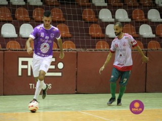 
<a style='margin-left: 5px;' class='btn btn-xs btn-social btn-facebook' href='https://www.facebook.com/sharer/sharer.php?u=https://boladovale.com.br/imgs/800-800-90/conteudo/fotos/1391/img0516.jpg' rel='popup' data-width='500' data-height='400'><i class='fa fa-facebook'></i>Compartilhar <span class='hidden-xs'>no Facebook</span>
</a> 
<a class='btn btn-default btn-xs' target='_blank' href='imgs/800-800-90/conteudo/fotos/1391/img0516.jpg'>
<span class='glyphicon glyphicon-cloud-download'></span> Salvar
</a> 
<span></span>