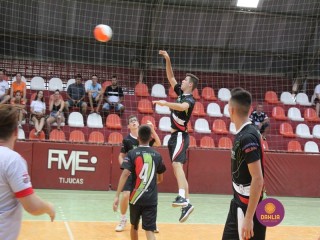 
<a style='margin-left: 5px;' class='btn btn-xs btn-social btn-facebook' href='https://www.facebook.com/sharer/sharer.php?u=https://boladovale.com.br/imgs/800-800-90/conteudo/fotos/1395/img5371.jpg' rel='popup' data-width='500' data-height='400'><i class='fa fa-facebook'></i>Compartilhar <span class='hidden-xs'>no Facebook</span>
</a> 
<a class='btn btn-default btn-xs' target='_blank' href='imgs/800-800-90/conteudo/fotos/1395/img5371.jpg'>
<span class='glyphicon glyphicon-cloud-download'></span> Salvar
</a> 
<span></span>