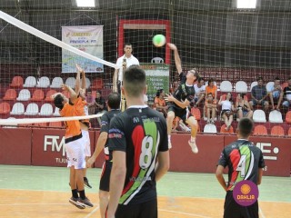 
<a style='margin-left: 5px;' class='btn btn-xs btn-social btn-facebook' href='https://www.facebook.com/sharer/sharer.php?u=https://boladovale.com.br/imgs/800-800-90/conteudo/fotos/1395/img5380.jpg' rel='popup' data-width='500' data-height='400'><i class='fa fa-facebook'></i>Compartilhar <span class='hidden-xs'>no Facebook</span>
</a> 
<a class='btn btn-default btn-xs' target='_blank' href='imgs/800-800-90/conteudo/fotos/1395/img5380.jpg'>
<span class='glyphicon glyphicon-cloud-download'></span> Salvar
</a> 
<span></span>