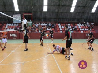 
<a style='margin-left: 5px;' class='btn btn-xs btn-social btn-facebook' href='https://www.facebook.com/sharer/sharer.php?u=https://boladovale.com.br/imgs/800-800-90/conteudo/fotos/1395/img5411.jpg' rel='popup' data-width='500' data-height='400'><i class='fa fa-facebook'></i>Compartilhar <span class='hidden-xs'>no Facebook</span>
</a> 
<a class='btn btn-default btn-xs' target='_blank' href='imgs/800-800-90/conteudo/fotos/1395/img5411.jpg'>
<span class='glyphicon glyphicon-cloud-download'></span> Salvar
</a> 
<span></span>