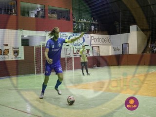 
<a style='margin-left: 5px;' class='btn btn-xs btn-social btn-facebook' href='https://www.facebook.com/sharer/sharer.php?u=https://boladovale.com.br/imgs/800-800-90/conteudo/fotos/1402/img1474.jpg' rel='popup' data-width='500' data-height='400'><i class='fa fa-facebook'></i>Compartilhar <span class='hidden-xs'>no Facebook</span>
</a> 
<a class='btn btn-default btn-xs' target='_blank' href='imgs/800-800-90/conteudo/fotos/1402/img1474.jpg'>
<span class='glyphicon glyphicon-cloud-download'></span> Salvar
</a> 
<span></span>