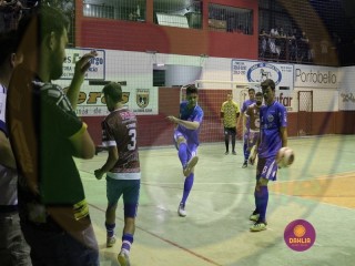 
<a style='margin-left: 5px;' class='btn btn-xs btn-social btn-facebook' href='https://www.facebook.com/sharer/sharer.php?u=https://boladovale.com.br/imgs/800-800-90/conteudo/fotos/1402/img1532.jpg' rel='popup' data-width='500' data-height='400'><i class='fa fa-facebook'></i>Compartilhar <span class='hidden-xs'>no Facebook</span>
</a> 
<a class='btn btn-default btn-xs' target='_blank' href='imgs/800-800-90/conteudo/fotos/1402/img1532.jpg'>
<span class='glyphicon glyphicon-cloud-download'></span> Salvar
</a> 
<span></span>