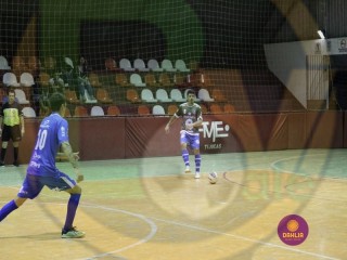 
<a style='margin-left: 5px;' class='btn btn-xs btn-social btn-facebook' href='https://www.facebook.com/sharer/sharer.php?u=https://boladovale.com.br/imgs/800-800-90/conteudo/fotos/1402/img1534.jpg' rel='popup' data-width='500' data-height='400'><i class='fa fa-facebook'></i>Compartilhar <span class='hidden-xs'>no Facebook</span>
</a> 
<a class='btn btn-default btn-xs' target='_blank' href='imgs/800-800-90/conteudo/fotos/1402/img1534.jpg'>
<span class='glyphicon glyphicon-cloud-download'></span> Salvar
</a> 
<span></span>
