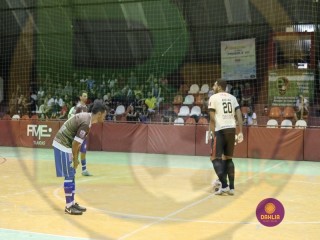 
<a style='margin-left: 5px;' class='btn btn-xs btn-social btn-facebook' href='https://www.facebook.com/sharer/sharer.php?u=https://boladovale.com.br/imgs/800-800-90/conteudo/fotos/1408/img2162.jpg' rel='popup' data-width='500' data-height='400'><i class='fa fa-facebook'></i>Compartilhar <span class='hidden-xs'>no Facebook</span>
</a> 
<a class='btn btn-default btn-xs' target='_blank' href='imgs/800-800-90/conteudo/fotos/1408/img2162.jpg'>
<span class='glyphicon glyphicon-cloud-download'></span> Salvar
</a> 
<span></span>