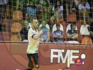 
<a style='margin-left: 5px;' class='btn btn-xs btn-social btn-facebook' href='https://www.facebook.com/sharer/sharer.php?u=https://boladovale.com.br/imgs/800-800-90/conteudo/fotos/1408/img2176.jpg' rel='popup' data-width='500' data-height='400'><i class='fa fa-facebook'></i>Compartilhar <span class='hidden-xs'>no Facebook</span>
</a> 
<a class='btn btn-default btn-xs' target='_blank' href='imgs/800-800-90/conteudo/fotos/1408/img2176.jpg'>
<span class='glyphicon glyphicon-cloud-download'></span> Salvar
</a> 
<span></span>