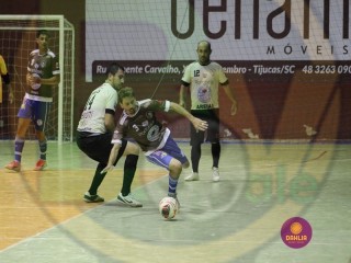 
<a style='margin-left: 5px;' class='btn btn-xs btn-social btn-facebook' href='https://www.facebook.com/sharer/sharer.php?u=https://boladovale.com.br/imgs/800-800-90/conteudo/fotos/1408/img2200.jpg' rel='popup' data-width='500' data-height='400'><i class='fa fa-facebook'></i>Compartilhar <span class='hidden-xs'>no Facebook</span>
</a> 
<a class='btn btn-default btn-xs' target='_blank' href='imgs/800-800-90/conteudo/fotos/1408/img2200.jpg'>
<span class='glyphicon glyphicon-cloud-download'></span> Salvar
</a> 
<span></span>