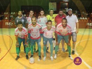 
<a style='margin-left: 5px;' class='btn btn-xs btn-social btn-facebook' href='https://www.facebook.com/sharer/sharer.php?u=https://boladovale.com.br/imgs/800-800-90/conteudo/fotos/1408/img2208.jpg' rel='popup' data-width='500' data-height='400'><i class='fa fa-facebook'></i>Compartilhar <span class='hidden-xs'>no Facebook</span>
</a> 
<a class='btn btn-default btn-xs' target='_blank' href='imgs/800-800-90/conteudo/fotos/1408/img2208.jpg'>
<span class='glyphicon glyphicon-cloud-download'></span> Salvar
</a> 
<span></span>