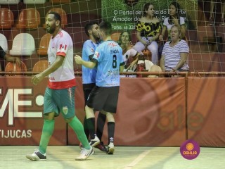 
<a style='margin-left: 5px;' class='btn btn-xs btn-social btn-facebook' href='https://www.facebook.com/sharer/sharer.php?u=https://boladovale.com.br/imgs/800-800-90/conteudo/fotos/1408/img2245.jpg' rel='popup' data-width='500' data-height='400'><i class='fa fa-facebook'></i>Compartilhar <span class='hidden-xs'>no Facebook</span>
</a> 
<a class='btn btn-default btn-xs' target='_blank' href='imgs/800-800-90/conteudo/fotos/1408/img2245.jpg'>
<span class='glyphicon glyphicon-cloud-download'></span> Salvar
</a> 
<span></span>