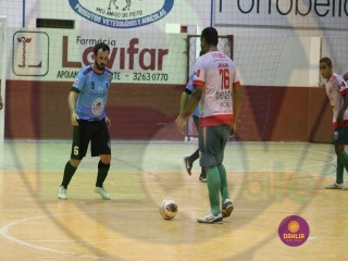 
<a style='margin-left: 5px;' class='btn btn-xs btn-social btn-facebook' href='https://www.facebook.com/sharer/sharer.php?u=https://boladovale.com.br/imgs/800-800-90/conteudo/fotos/1408/img2257.jpg' rel='popup' data-width='500' data-height='400'><i class='fa fa-facebook'></i>Compartilhar <span class='hidden-xs'>no Facebook</span>
</a> 
<a class='btn btn-default btn-xs' target='_blank' href='imgs/800-800-90/conteudo/fotos/1408/img2257.jpg'>
<span class='glyphicon glyphicon-cloud-download'></span> Salvar
</a> 
<span></span>