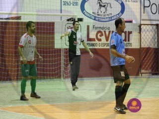 
<a style='margin-left: 5px;' class='btn btn-xs btn-social btn-facebook' href='https://www.facebook.com/sharer/sharer.php?u=https://boladovale.com.br/imgs/800-800-90/conteudo/fotos/1408/img2267.jpg' rel='popup' data-width='500' data-height='400'><i class='fa fa-facebook'></i>Compartilhar <span class='hidden-xs'>no Facebook</span>
</a> 
<a class='btn btn-default btn-xs' target='_blank' href='imgs/800-800-90/conteudo/fotos/1408/img2267.jpg'>
<span class='glyphicon glyphicon-cloud-download'></span> Salvar
</a> 
<span></span>