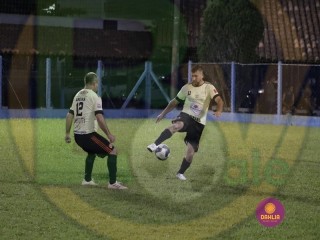 
<a style='margin-left: 5px;' class='btn btn-xs btn-social btn-facebook' href='https://www.facebook.com/sharer/sharer.php?u=https://boladovale.com.br/imgs/800-800-90/conteudo/fotos/1410/mg2483.jpg' rel='popup' data-width='500' data-height='400'><i class='fa fa-facebook'></i>Compartilhar <span class='hidden-xs'>no Facebook</span>
</a> 
<a class='btn btn-default btn-xs' target='_blank' href='imgs/800-800-90/conteudo/fotos/1410/mg2483.jpg'>
<span class='glyphicon glyphicon-cloud-download'></span> Salvar
</a> 
<span></span>
