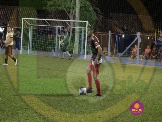
<a style='margin-left: 5px;' class='btn btn-xs btn-social btn-facebook' href='https://www.facebook.com/sharer/sharer.php?u=https://boladovale.com.br/imgs/800-800-90/conteudo/fotos/1410/mg2495.jpg' rel='popup' data-width='500' data-height='400'><i class='fa fa-facebook'></i>Compartilhar <span class='hidden-xs'>no Facebook</span>
</a> 
<a class='btn btn-default btn-xs' target='_blank' href='imgs/800-800-90/conteudo/fotos/1410/mg2495.jpg'>
<span class='glyphicon glyphicon-cloud-download'></span> Salvar
</a> 
<span></span>