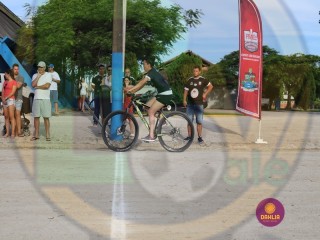 
<a style='margin-left: 5px;' class='btn btn-xs btn-social btn-facebook' href='https://www.facebook.com/sharer/sharer.php?u=https://boladovale.com.br/imgs/800-800-90/conteudo/fotos/1418/img3381.jpg' rel='popup' data-width='500' data-height='400'><i class='fa fa-facebook'></i>Compartilhar <span class='hidden-xs'>no Facebook</span>
</a> 
<a class='btn btn-default btn-xs' target='_blank' href='imgs/800-800-90/conteudo/fotos/1418/img3381.jpg'>
<span class='glyphicon glyphicon-cloud-download'></span> Salvar
</a> 
<span></span>