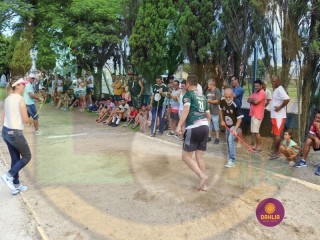 
<a style='margin-left: 5px;' class='btn btn-xs btn-social btn-facebook' href='https://www.facebook.com/sharer/sharer.php?u=https://boladovale.com.br/imgs/800-800-90/conteudo/fotos/1425/img3887.jpg' rel='popup' data-width='500' data-height='400'><i class='fa fa-facebook'></i>Compartilhar <span class='hidden-xs'>no Facebook</span>
</a> 
<a class='btn btn-default btn-xs' target='_blank' href='imgs/800-800-90/conteudo/fotos/1425/img3887.jpg'>
<span class='glyphicon glyphicon-cloud-download'></span> Salvar
</a> 
<span></span>
