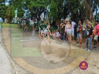 
<a style='margin-left: 5px;' class='btn btn-xs btn-social btn-facebook' href='https://www.facebook.com/sharer/sharer.php?u=https://boladovale.com.br/imgs/800-800-90/conteudo/fotos/1425/img3890.jpg' rel='popup' data-width='500' data-height='400'><i class='fa fa-facebook'></i>Compartilhar <span class='hidden-xs'>no Facebook</span>
</a> 
<a class='btn btn-default btn-xs' target='_blank' href='imgs/800-800-90/conteudo/fotos/1425/img3890.jpg'>
<span class='glyphicon glyphicon-cloud-download'></span> Salvar
</a> 
<span></span>