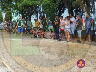 
<a style='margin-left: 5px;' class='btn btn-xs btn-social btn-facebook' href='https://www.facebook.com/sharer/sharer.php?u=https://boladovale.com.br/imgs/800-800-90/conteudo/fotos/1425/img3975.jpg' rel='popup' data-width='500' data-height='400'><i class='fa fa-facebook'></i>Compartilhar <span class='hidden-xs'>no Facebook</span>
</a> 
<a class='btn btn-default btn-xs' target='_blank' href='imgs/800-800-90/conteudo/fotos/1425/img3975.jpg'>
<span class='glyphicon glyphicon-cloud-download'></span> Salvar
</a> 
<span></span>