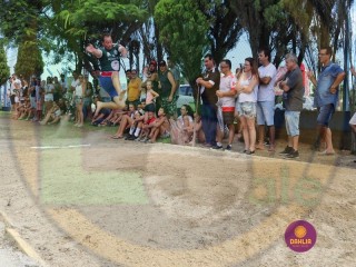 
<a style='margin-left: 5px;' class='btn btn-xs btn-social btn-facebook' href='https://www.facebook.com/sharer/sharer.php?u=https://boladovale.com.br/imgs/800-800-90/conteudo/fotos/1425/img3977.jpg' rel='popup' data-width='500' data-height='400'><i class='fa fa-facebook'></i>Compartilhar <span class='hidden-xs'>no Facebook</span>
</a> 
<a class='btn btn-default btn-xs' target='_blank' href='imgs/800-800-90/conteudo/fotos/1425/img3977.jpg'>
<span class='glyphicon glyphicon-cloud-download'></span> Salvar
</a> 
<span></span>