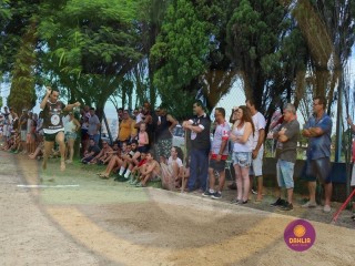 
<a style='margin-left: 5px;' class='btn btn-xs btn-social btn-facebook' href='https://www.facebook.com/sharer/sharer.php?u=https://boladovale.com.br/imgs/800-800-90/conteudo/fotos/1425/img3982.jpg' rel='popup' data-width='500' data-height='400'><i class='fa fa-facebook'></i>Compartilhar <span class='hidden-xs'>no Facebook</span>
</a> 
<a class='btn btn-default btn-xs' target='_blank' href='imgs/800-800-90/conteudo/fotos/1425/img3982.jpg'>
<span class='glyphicon glyphicon-cloud-download'></span> Salvar
</a> 
<span></span>