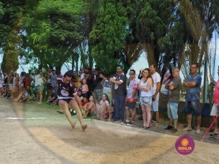 
<a style='margin-left: 5px;' class='btn btn-xs btn-social btn-facebook' href='https://www.facebook.com/sharer/sharer.php?u=https://boladovale.com.br/imgs/800-800-90/conteudo/fotos/1425/img3985.jpg' rel='popup' data-width='500' data-height='400'><i class='fa fa-facebook'></i>Compartilhar <span class='hidden-xs'>no Facebook</span>
</a> 
<a class='btn btn-default btn-xs' target='_blank' href='imgs/800-800-90/conteudo/fotos/1425/img3985.jpg'>
<span class='glyphicon glyphicon-cloud-download'></span> Salvar
</a> 
<span></span>