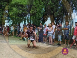 
<a style='margin-left: 5px;' class='btn btn-xs btn-social btn-facebook' href='https://www.facebook.com/sharer/sharer.php?u=https://boladovale.com.br/imgs/800-800-90/conteudo/fotos/1425/img3987.jpg' rel='popup' data-width='500' data-height='400'><i class='fa fa-facebook'></i>Compartilhar <span class='hidden-xs'>no Facebook</span>
</a> 
<a class='btn btn-default btn-xs' target='_blank' href='imgs/800-800-90/conteudo/fotos/1425/img3987.jpg'>
<span class='glyphicon glyphicon-cloud-download'></span> Salvar
</a> 
<span></span>