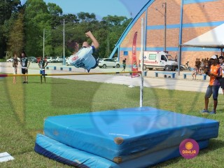 
<a style='margin-left: 5px;' class='btn btn-xs btn-social btn-facebook' href='https://www.facebook.com/sharer/sharer.php?u=https://boladovale.com.br/imgs/800-800-90/conteudo/fotos/1427/img6742.jpg' rel='popup' data-width='500' data-height='400'><i class='fa fa-facebook'></i>Compartilhar <span class='hidden-xs'>no Facebook</span>
</a> 
<a class='btn btn-default btn-xs' target='_blank' href='imgs/800-800-90/conteudo/fotos/1427/img6742.jpg'>
<span class='glyphicon glyphicon-cloud-download'></span> Salvar
</a> 
<span></span>