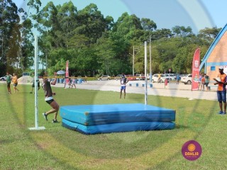
<a style='margin-left: 5px;' class='btn btn-xs btn-social btn-facebook' href='https://www.facebook.com/sharer/sharer.php?u=https://boladovale.com.br/imgs/800-800-90/conteudo/fotos/1427/img6790.jpg' rel='popup' data-width='500' data-height='400'><i class='fa fa-facebook'></i>Compartilhar <span class='hidden-xs'>no Facebook</span>
</a> 
<a class='btn btn-default btn-xs' target='_blank' href='imgs/800-800-90/conteudo/fotos/1427/img6790.jpg'>
<span class='glyphicon glyphicon-cloud-download'></span> Salvar
</a> 
<span></span>