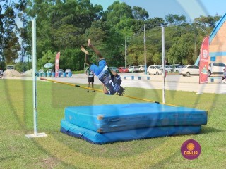 
<a style='margin-left: 5px;' class='btn btn-xs btn-social btn-facebook' href='https://www.facebook.com/sharer/sharer.php?u=https://boladovale.com.br/imgs/800-800-90/conteudo/fotos/1427/img6811.jpg' rel='popup' data-width='500' data-height='400'><i class='fa fa-facebook'></i>Compartilhar <span class='hidden-xs'>no Facebook</span>
</a> 
<a class='btn btn-default btn-xs' target='_blank' href='imgs/800-800-90/conteudo/fotos/1427/img6811.jpg'>
<span class='glyphicon glyphicon-cloud-download'></span> Salvar
</a> 
<span></span>