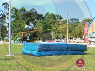 
<a style='margin-left: 5px;' class='btn btn-xs btn-social btn-facebook' href='https://www.facebook.com/sharer/sharer.php?u=https://boladovale.com.br/imgs/800-800-90/conteudo/fotos/1427/img6862.jpg' rel='popup' data-width='500' data-height='400'><i class='fa fa-facebook'></i>Compartilhar <span class='hidden-xs'>no Facebook</span>
</a> 
<a class='btn btn-default btn-xs' target='_blank' href='imgs/800-800-90/conteudo/fotos/1427/img6862.jpg'>
<span class='glyphicon glyphicon-cloud-download'></span> Salvar
</a> 
<span></span>