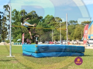 
<a style='margin-left: 5px;' class='btn btn-xs btn-social btn-facebook' href='https://www.facebook.com/sharer/sharer.php?u=https://boladovale.com.br/imgs/800-800-90/conteudo/fotos/1427/img6876.jpg' rel='popup' data-width='500' data-height='400'><i class='fa fa-facebook'></i>Compartilhar <span class='hidden-xs'>no Facebook</span>
</a> 
<a class='btn btn-default btn-xs' target='_blank' href='imgs/800-800-90/conteudo/fotos/1427/img6876.jpg'>
<span class='glyphicon glyphicon-cloud-download'></span> Salvar
</a> 
<span></span>