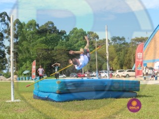 
<a style='margin-left: 5px;' class='btn btn-xs btn-social btn-facebook' href='https://www.facebook.com/sharer/sharer.php?u=https://boladovale.com.br/imgs/800-800-90/conteudo/fotos/1427/img6880.jpg' rel='popup' data-width='500' data-height='400'><i class='fa fa-facebook'></i>Compartilhar <span class='hidden-xs'>no Facebook</span>
</a> 
<a class='btn btn-default btn-xs' target='_blank' href='imgs/800-800-90/conteudo/fotos/1427/img6880.jpg'>
<span class='glyphicon glyphicon-cloud-download'></span> Salvar
</a> 
<span></span>