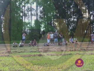 
<a style='margin-left: 5px;' class='btn btn-xs btn-social btn-facebook' href='https://www.facebook.com/sharer/sharer.php?u=https://boladovale.com.br/imgs/800-800-90/conteudo/fotos/1427/img6885.jpg' rel='popup' data-width='500' data-height='400'><i class='fa fa-facebook'></i>Compartilhar <span class='hidden-xs'>no Facebook</span>
</a> 
<a class='btn btn-default btn-xs' target='_blank' href='imgs/800-800-90/conteudo/fotos/1427/img6885.jpg'>
<span class='glyphicon glyphicon-cloud-download'></span> Salvar
</a> 
<span></span>