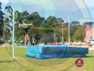 
<a style='margin-left: 5px;' class='btn btn-xs btn-social btn-facebook' href='https://www.facebook.com/sharer/sharer.php?u=https://boladovale.com.br/imgs/800-800-90/conteudo/fotos/1427/img6893.jpg' rel='popup' data-width='500' data-height='400'><i class='fa fa-facebook'></i>Compartilhar <span class='hidden-xs'>no Facebook</span>
</a> 
<a class='btn btn-default btn-xs' target='_blank' href='imgs/800-800-90/conteudo/fotos/1427/img6893.jpg'>
<span class='glyphicon glyphicon-cloud-download'></span> Salvar
</a> 
<span></span>