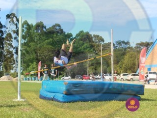
<a style='margin-left: 5px;' class='btn btn-xs btn-social btn-facebook' href='https://www.facebook.com/sharer/sharer.php?u=https://boladovale.com.br/imgs/800-800-90/conteudo/fotos/1427/img6894.jpg' rel='popup' data-width='500' data-height='400'><i class='fa fa-facebook'></i>Compartilhar <span class='hidden-xs'>no Facebook</span>
</a> 
<a class='btn btn-default btn-xs' target='_blank' href='imgs/800-800-90/conteudo/fotos/1427/img6894.jpg'>
<span class='glyphicon glyphicon-cloud-download'></span> Salvar
</a> 
<span></span>