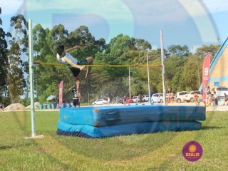 
<a style='margin-left: 5px;' class='btn btn-xs btn-social btn-facebook' href='https://www.facebook.com/sharer/sharer.php?u=https://boladovale.com.br/imgs/800-800-90/conteudo/fotos/1427/img6901.jpg' rel='popup' data-width='500' data-height='400'><i class='fa fa-facebook'></i>Compartilhar <span class='hidden-xs'>no Facebook</span>
</a> 
<a class='btn btn-default btn-xs' target='_blank' href='imgs/800-800-90/conteudo/fotos/1427/img6901.jpg'>
<span class='glyphicon glyphicon-cloud-download'></span> Salvar
</a> 
<span></span>