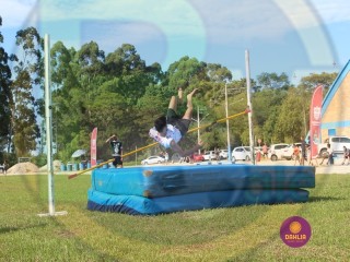 
<a style='margin-left: 5px;' class='btn btn-xs btn-social btn-facebook' href='https://www.facebook.com/sharer/sharer.php?u=https://boladovale.com.br/imgs/800-800-90/conteudo/fotos/1427/img6902.jpg' rel='popup' data-width='500' data-height='400'><i class='fa fa-facebook'></i>Compartilhar <span class='hidden-xs'>no Facebook</span>
</a> 
<a class='btn btn-default btn-xs' target='_blank' href='imgs/800-800-90/conteudo/fotos/1427/img6902.jpg'>
<span class='glyphicon glyphicon-cloud-download'></span> Salvar
</a> 
<span></span>