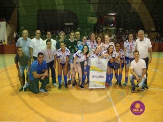 
<a style='margin-left: 5px;' class='btn btn-xs btn-social btn-facebook' href='https://www.facebook.com/sharer/sharer.php?u=https://boladovale.com.br/imgs/800-800-90/conteudo/fotos/1445/img9024.jpg' rel='popup' data-width='500' data-height='400'><i class='fa fa-facebook'></i>Compartilhar <span class='hidden-xs'>no Facebook</span>
</a> 
<a class='btn btn-default btn-xs' target='_blank' href='imgs/800-800-90/conteudo/fotos/1445/img9024.jpg'>
<span class='glyphicon glyphicon-cloud-download'></span> Salvar
</a> 
<span></span>