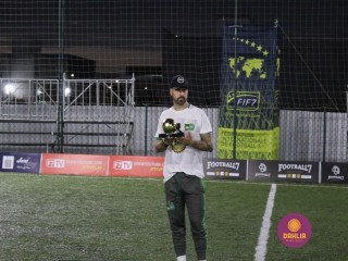 
<a style='margin-left: 5px;' class='btn btn-xs btn-social btn-facebook' href='https://www.facebook.com/sharer/sharer.php?u=https://boladovale.com.br/imgs/800-800-90/conteudo/fotos/1458/img4744.jpg' rel='popup' data-width='500' data-height='400'><i class='fa fa-facebook'></i>Compartilhar <span class='hidden-xs'>no Facebook</span>
</a> 
<a class='btn btn-default btn-xs' target='_blank' href='imgs/800-800-90/conteudo/fotos/1458/img4744.jpg'>
<span class='glyphicon glyphicon-cloud-download'></span> Salvar
</a> 
<span></span>